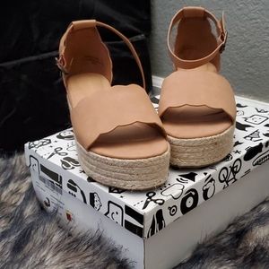 Cute Tan Platform Sandals
